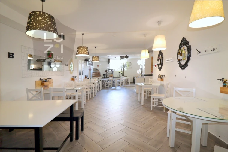 Negócio para Venda em Lagos (São Sebastião e Santa Maria)