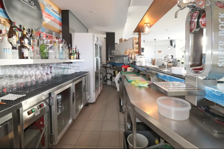 Negócio para Venda em Lagos (São Sebastião e Santa Maria) Foto 11