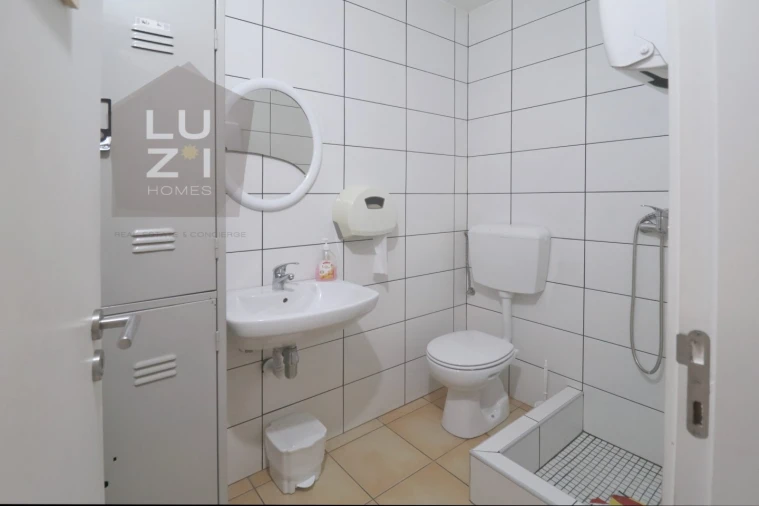 Negócio para Venda em Lagos (São Sebastião e Santa Maria) Foto 19