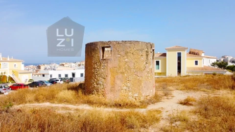 Terreno para Venda em Lagos (São Sebastião e Santa Maria)