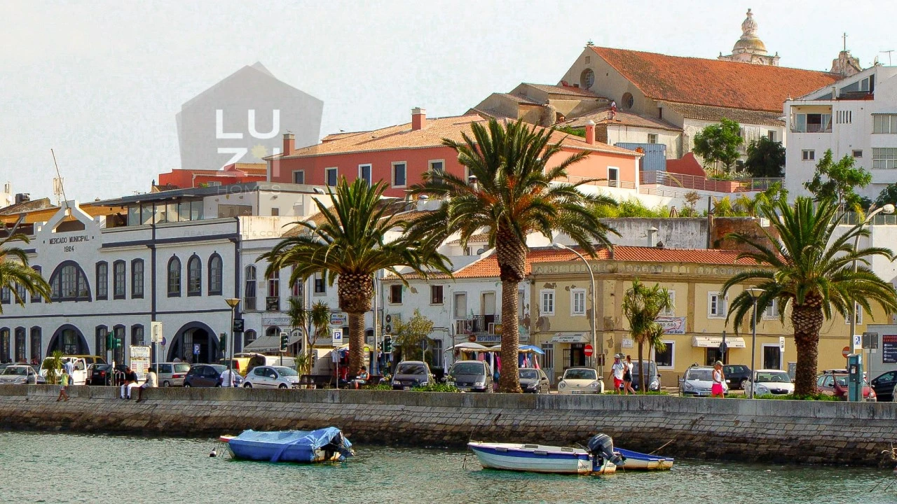 Moradia T4 para Venda em Lagos (São Sebastião e Santa Maria) Foto 11