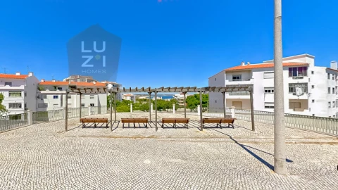 Moradia T4 para Venda em Lagos (São Sebastião e Santa Maria)