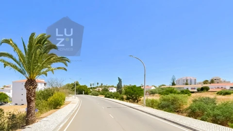 Moradia T4 para Venda em Lagos (São Sebastião e Santa Maria)