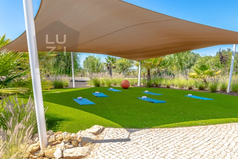 Negócio para Venda em Luz Foto 22