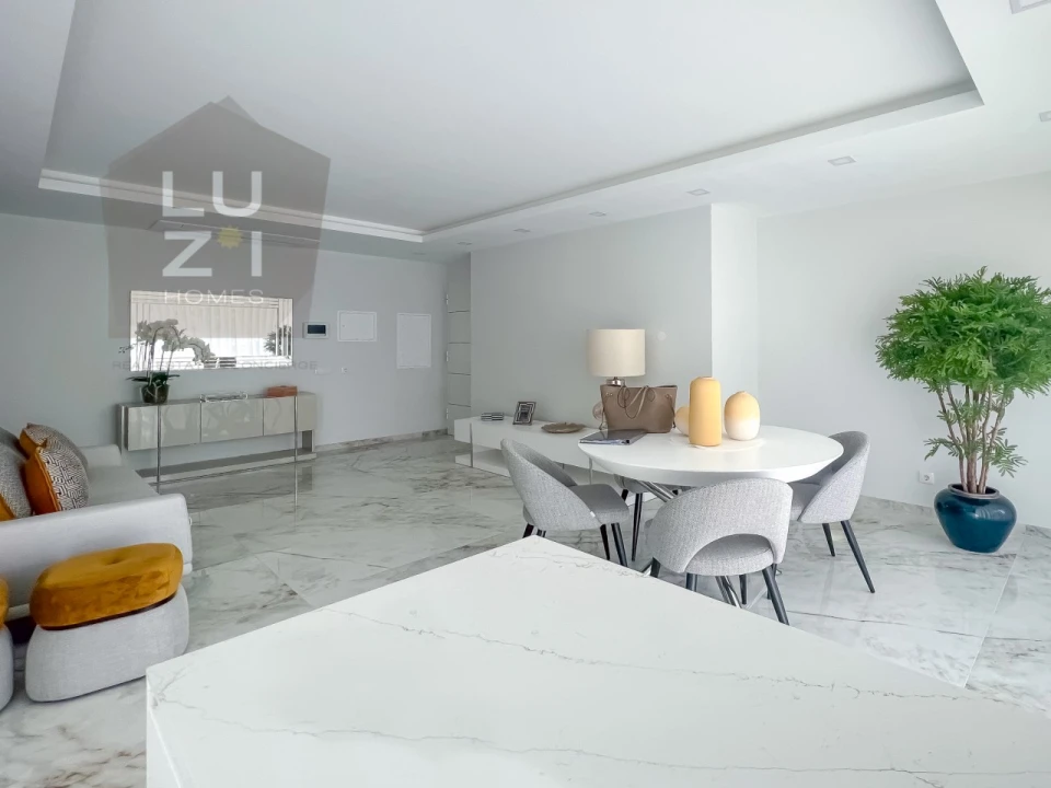 Apartamento T2 para Venda em Lagos (São Sebastião e Santa Maria) Foto 1