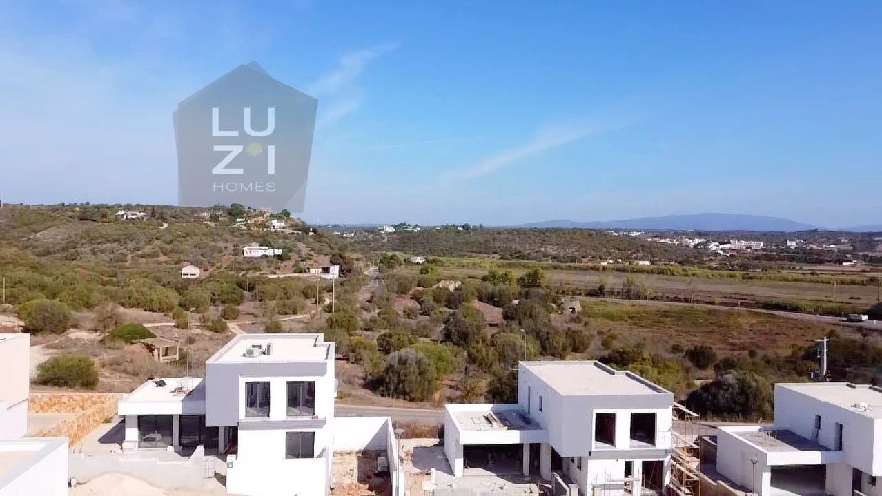 Terreno para Venda em Bensafrim e Barão de São João Foto 3