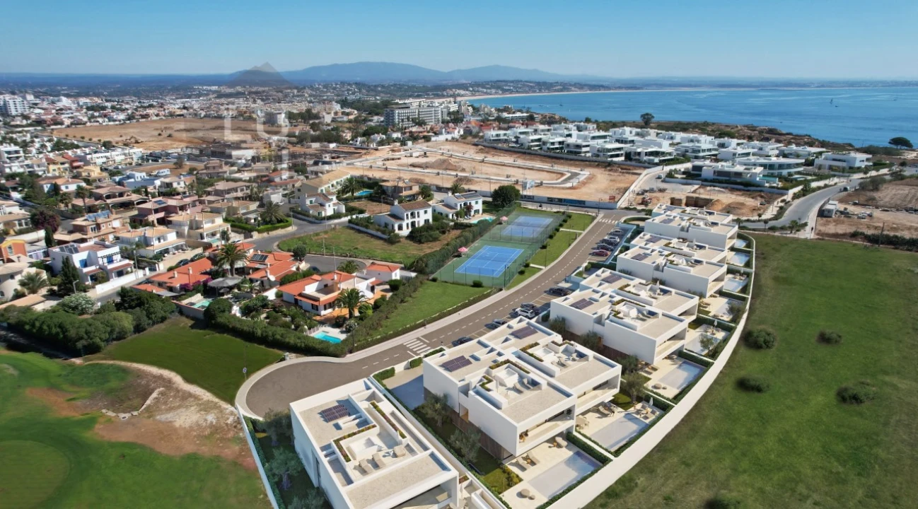 Moradia T4 para Venda em Lagos (São Sebastião e Santa Maria) Foto 27
