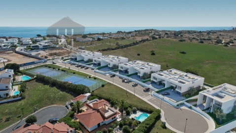 Moradia T4 para Venda em Lagos (São Sebastião e Santa Maria)