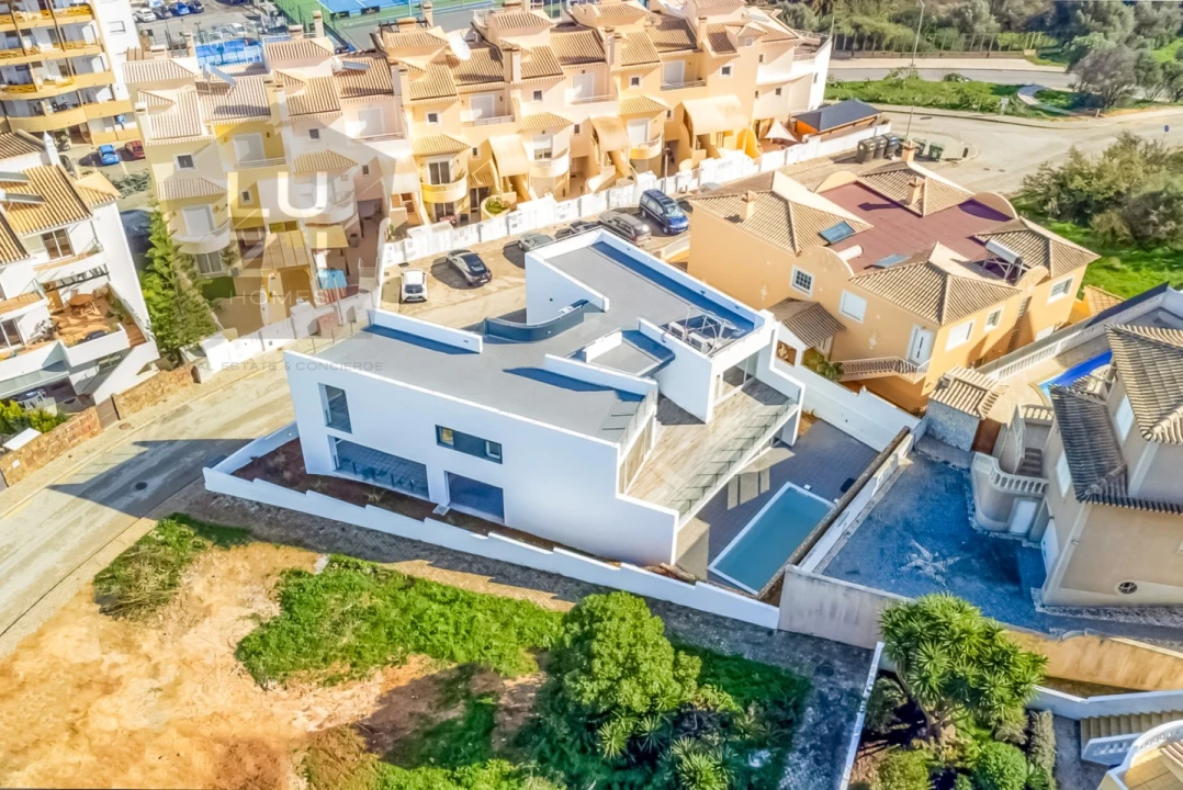 Moradia T4 para Venda em Lagos (São Sebastião e Santa Maria) Foto 2