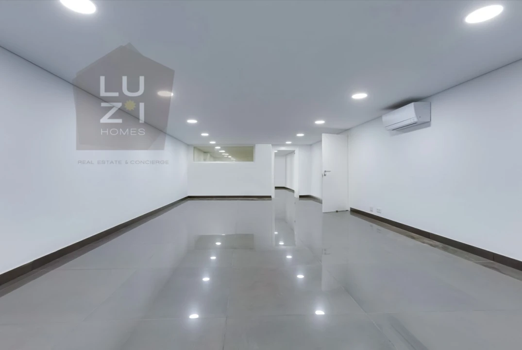 Moradia T4 para Venda em Lagos (São Sebastião e Santa Maria) Foto 23