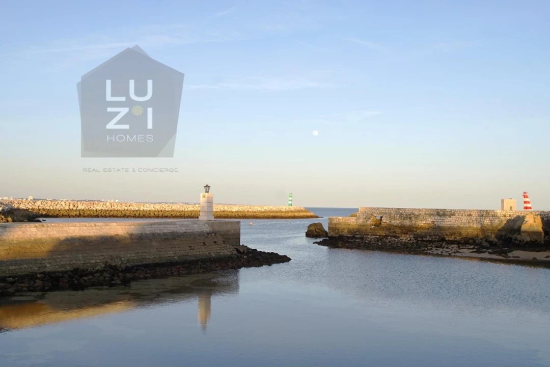 Moradia T4 para Venda em Lagos (São Sebastião e Santa Maria) Foto 30