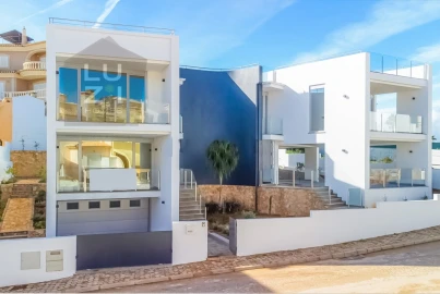 Moradia T4 para Venda em Lagos (São Sebastião e Santa Maria)