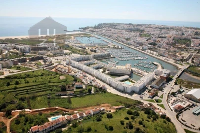Moradia T4 para Venda em Lagos (São Sebastião e Santa Maria)