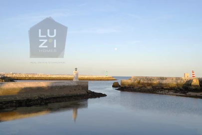 Moradia T4 para Venda em Lagos (São Sebastião e Santa Maria)