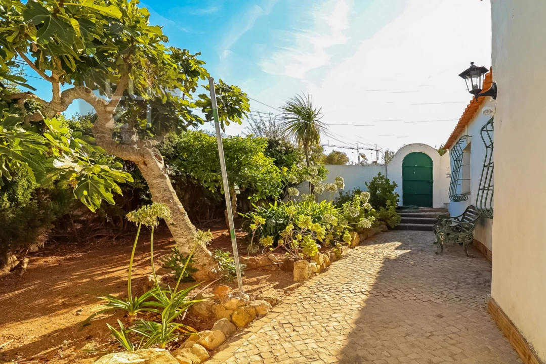 Moradia T4 para Venda em Lagos (São Sebastião e Santa Maria) Foto 45