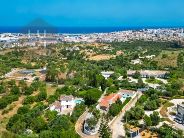 Moradia T4 para Venda em Lagos (São Sebastião e Santa Maria)