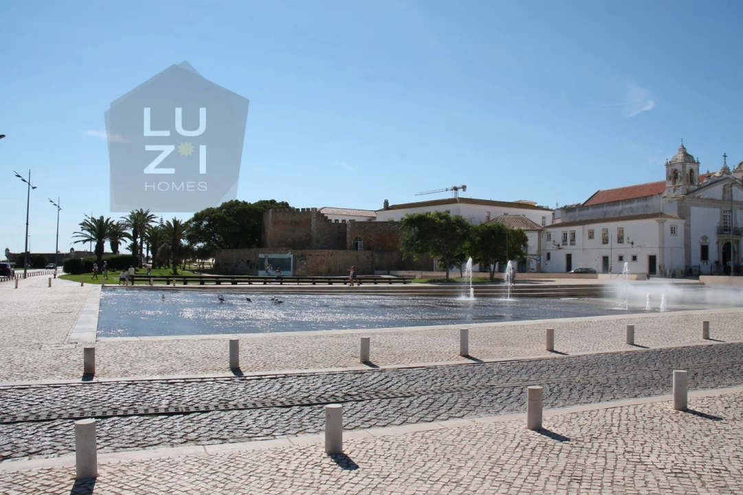 Prédio para Venda em Lagos (São Sebastião e Santa Maria) Foto 13