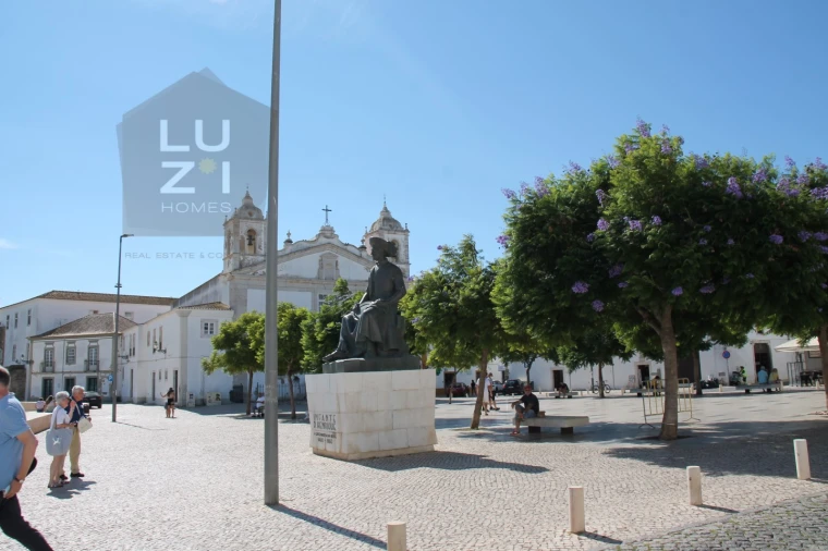 Prédio para Venda em Lagos (São Sebastião e Santa Maria) Foto 14