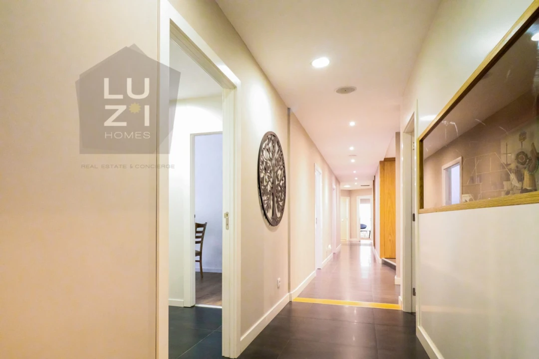 Negócio para Venda em Lagos (São Sebastião e Santa Maria) Foto 10