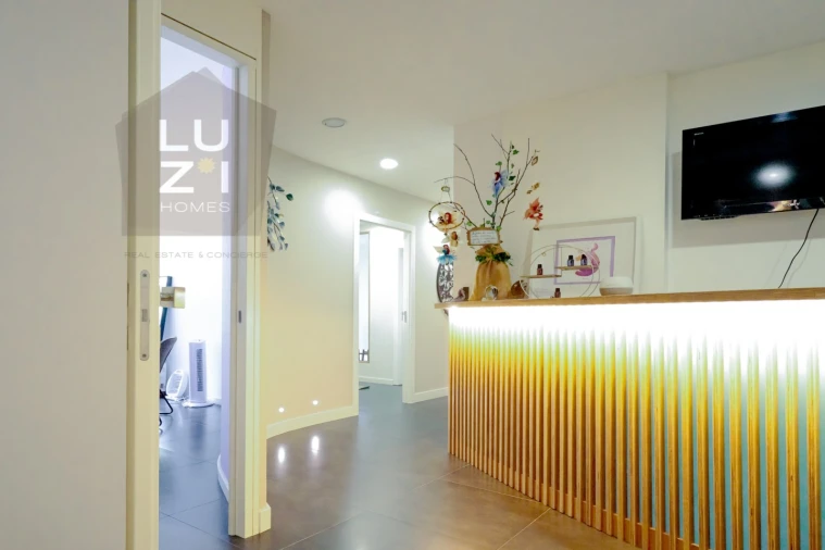 Negócio para Venda em Lagos (São Sebastião e Santa Maria) Foto 8