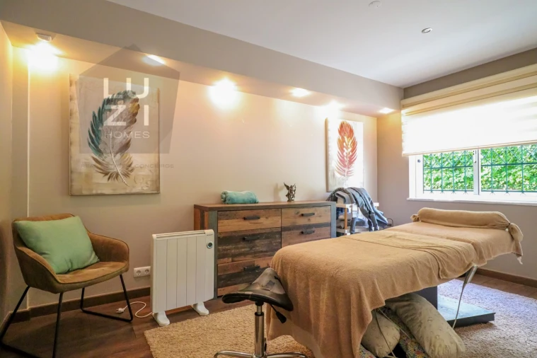 Negócio para Venda em Lagos (São Sebastião e Santa Maria) Foto 12