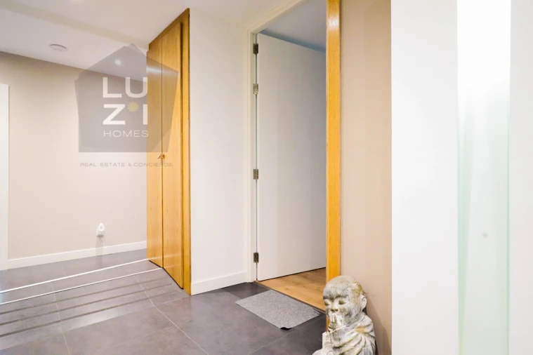 Negócio para Venda em Lagos (São Sebastião e Santa Maria) Foto 28