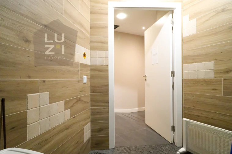 Negócio para Venda em Lagos (São Sebastião e Santa Maria) Foto 33