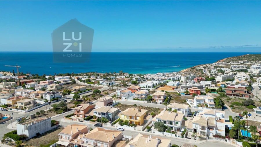 Moradia T3 para Venda em Luz Foto 23