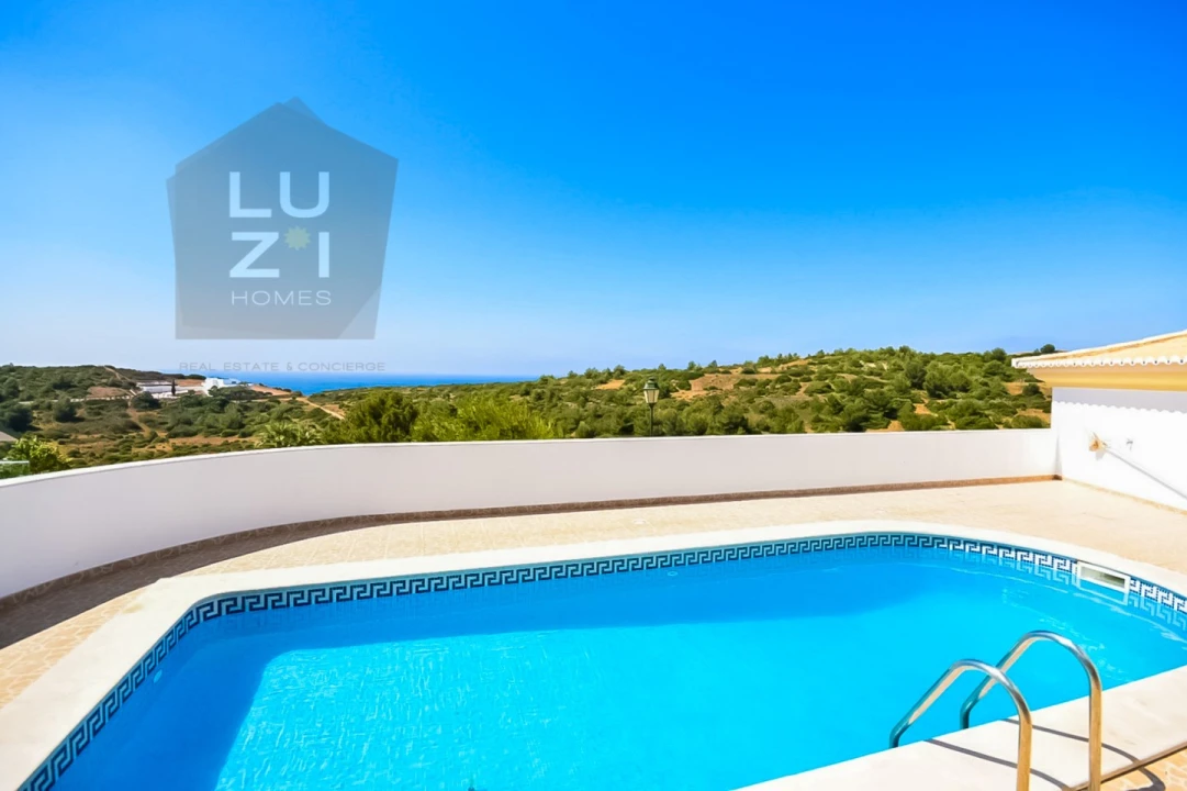 Moradia T6 para Venda em Luz Foto 2