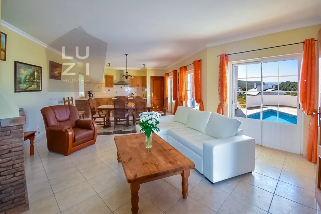 Moradia T6 para Venda em Luz Foto 3