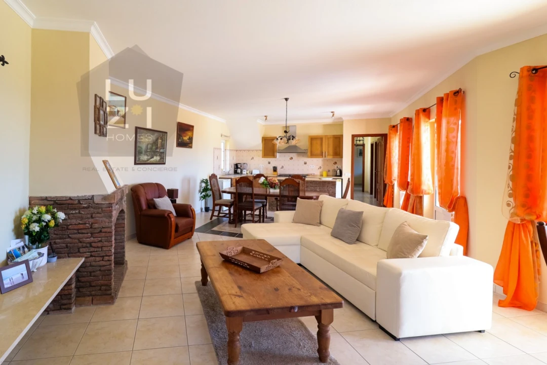 Moradia T6 para Venda em Luz Foto 4