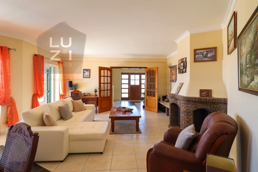 Moradia T6 para Venda em Luz Foto 17