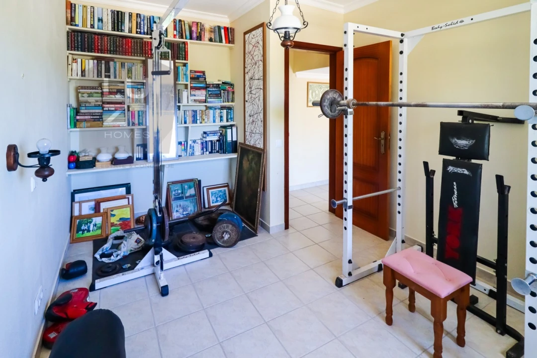 Moradia T6 para Venda em Luz Foto 61