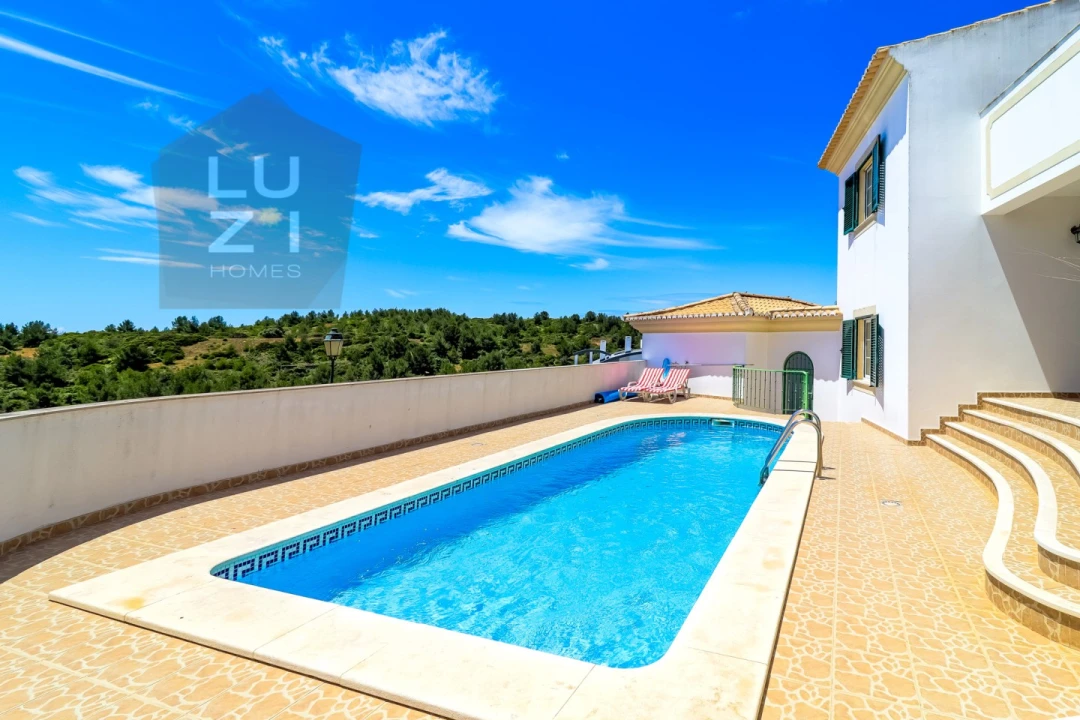 Moradia T6 para Venda em Luz Foto 11