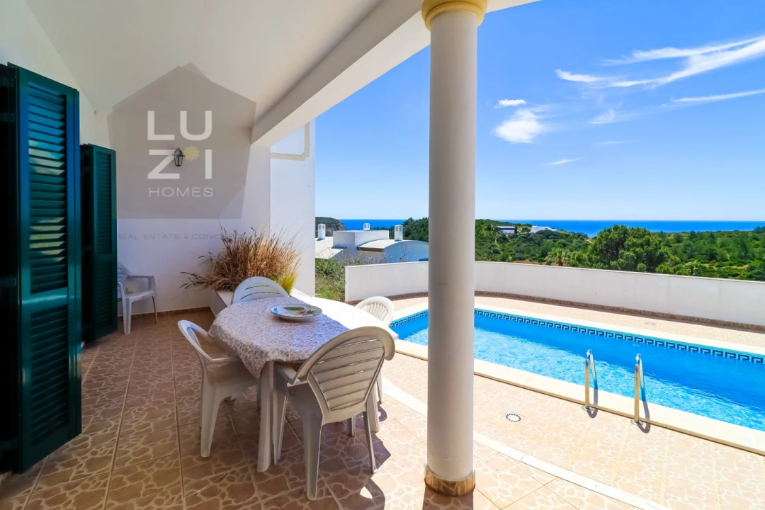 Moradia T6 para Venda em Luz Foto 10