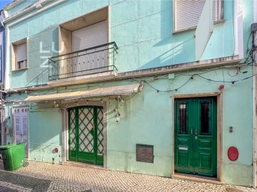 Negócio para Venda em Lagos (São Sebastião e Santa Maria)