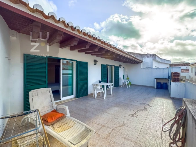 Negócio para Venda em Lagos (São Sebastião e Santa Maria)