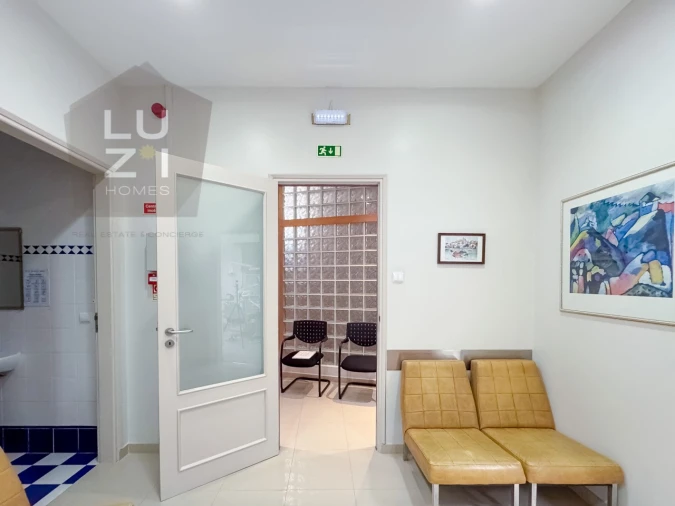 Negócio para Venda em Lagos (São Sebastião e Santa Maria) Foto 23