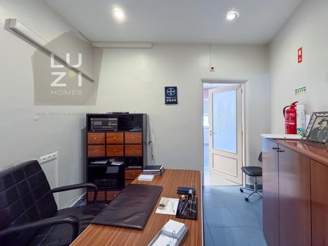 Negócio para Venda em Lagos (São Sebastião e Santa Maria) Foto 26