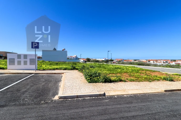 Terreno para Venda em Vila de Sagres Foto 6