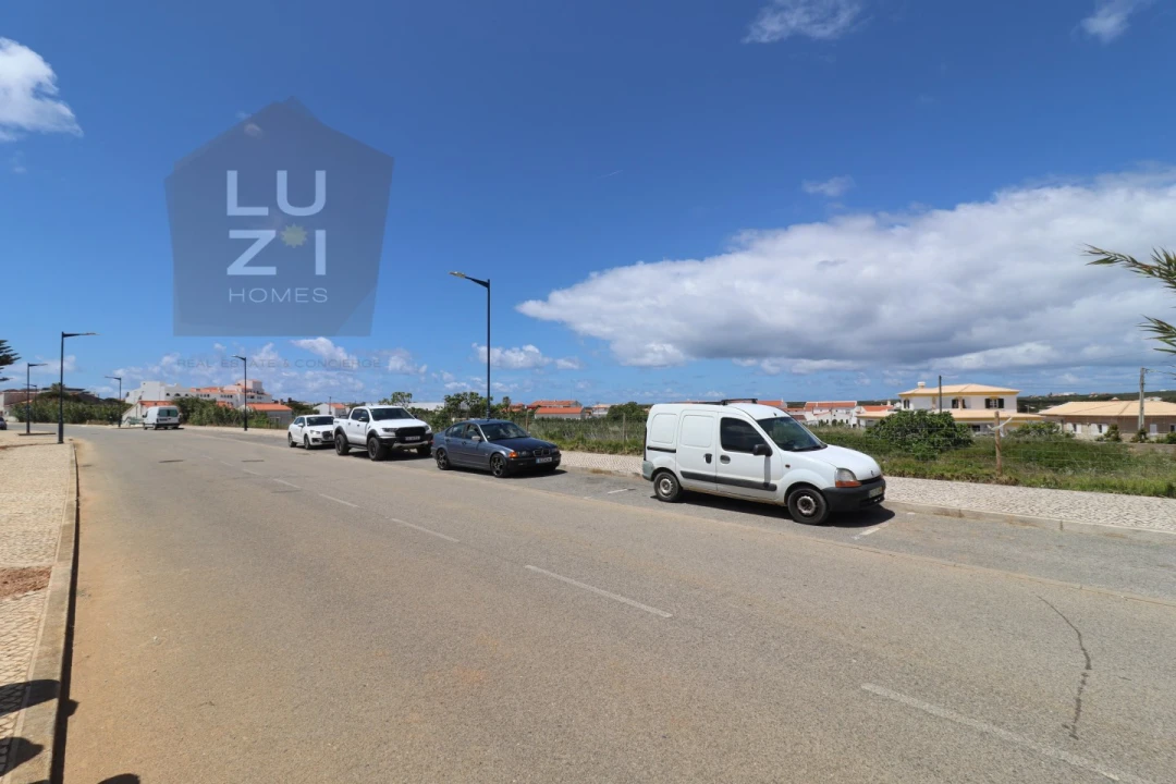 Terreno para Venda em Vila de Sagres Foto 7