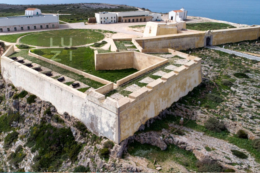 Terreno para Venda em Vila de Sagres Foto 15