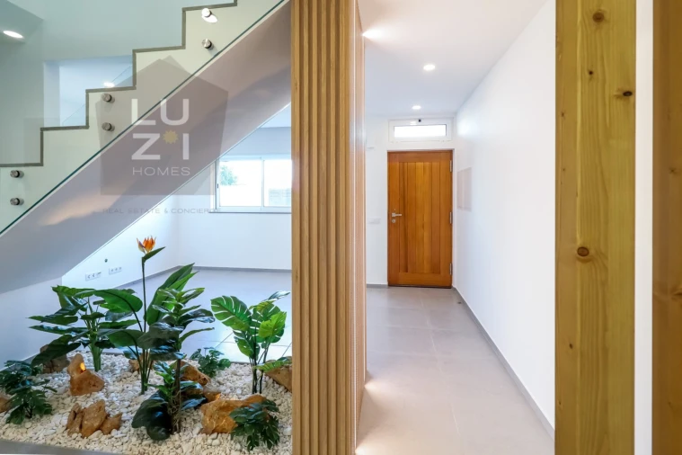 Moradia T6 para Venda em Lagos (São Sebastião e Santa Maria) Foto 6