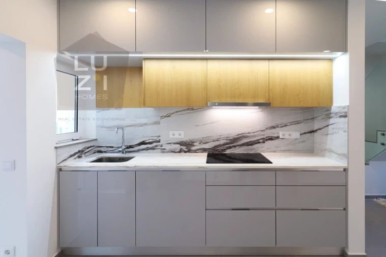 Moradia T6 para Venda em Lagos (São Sebastião e Santa Maria) Foto 9