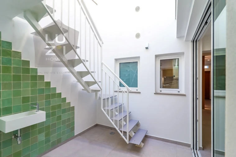 Moradia T6 para Venda em Lagos (São Sebastião e Santa Maria) Foto 19