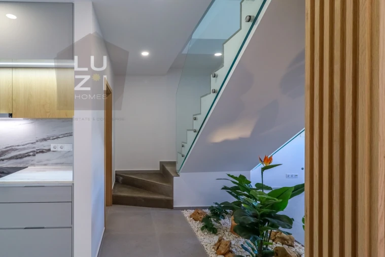 Moradia T6 para Venda em Lagos (São Sebastião e Santa Maria) Foto 21