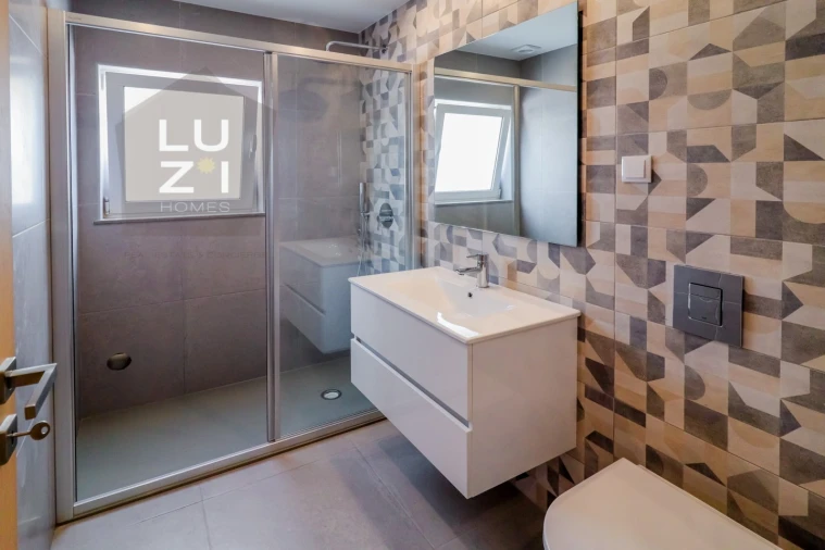 Moradia T6 para Venda em Lagos (São Sebastião e Santa Maria) Foto 25