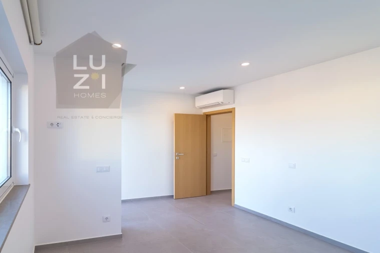 Moradia T6 para Venda em Lagos (São Sebastião e Santa Maria) Foto 27