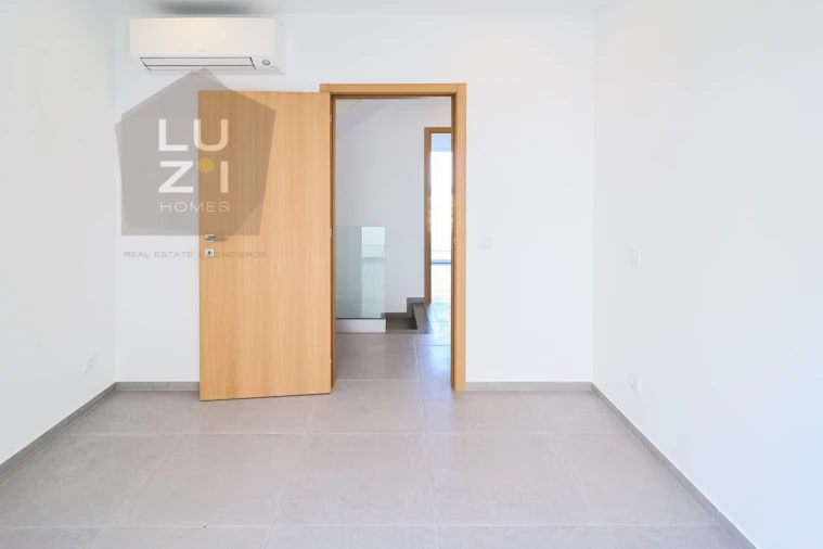 Moradia T6 para Venda em Lagos (São Sebastião e Santa Maria) Foto 30