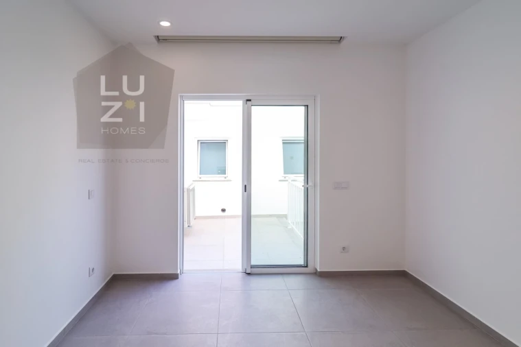 Moradia T6 para Venda em Lagos (São Sebastião e Santa Maria) Foto 31